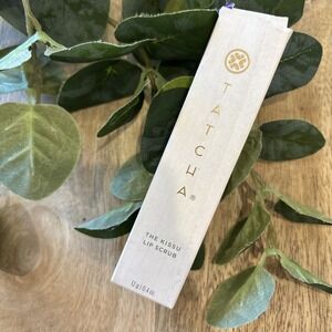 Tatcha Kissu Lip Scrub, Moisturizing Lip Exfoliant with Peach Seed Scrub